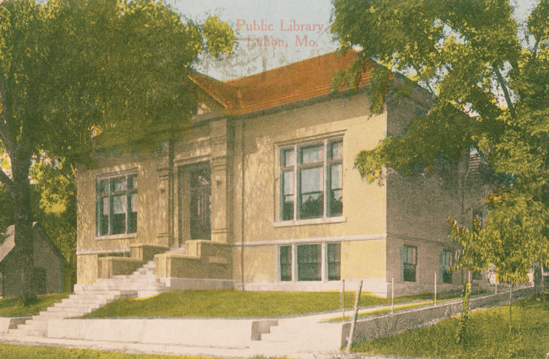 A postcard shows the original part of the Carnegie library in Fulton Missouri